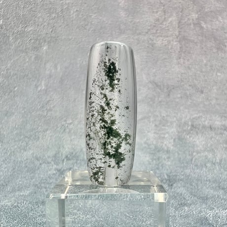 【ガネッシュヒマール産】クローライトイン天然ヒマラヤ水晶 樽型ビーズ①/Ganesh Himal Chlorite in Himalayan Quartz barrel beads