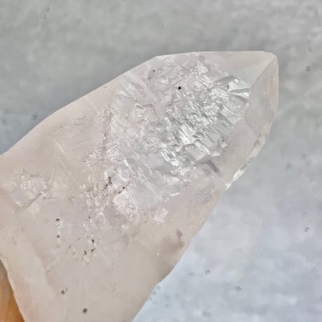【カイラス産】天然ヒマラヤ水晶革紐付きペンダント③/Kailash Himalayan Quartz Pendant