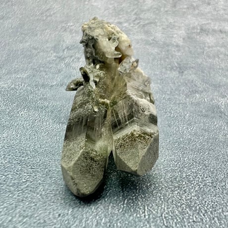 【ガネッシュヒマール産】クローライト&アクチノライトイン天然ヒマラヤ水晶/Ganesh Himal Chlorite&Actinorite in Himalayan Quartz