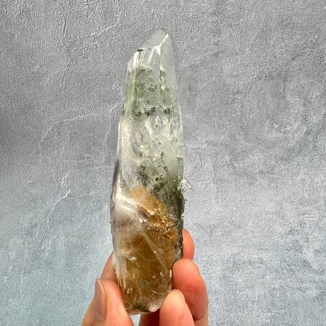 【ガネッシュヒマール産】クローライト&アクチノライトイン天然ヒマラヤ水晶/Ganesh Himal Chlorite&Actinorite in Himalayan Quartz