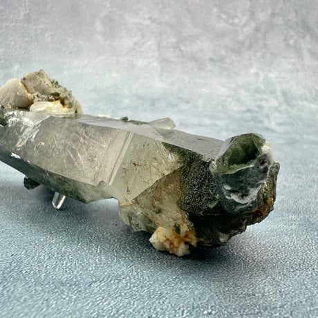【ガネッシュヒマール産】クローライト&アクチノライトイン天然ヒマラヤ水晶/Ganesh Himal Chlorite&Actinorite in Himalayan Quartz
