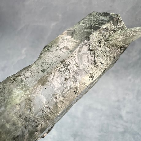 【ガネッシュヒマール産】クローライトイン天然ヒマラヤ水晶/GaneshHimal Chlorite in Himalayan Quartz