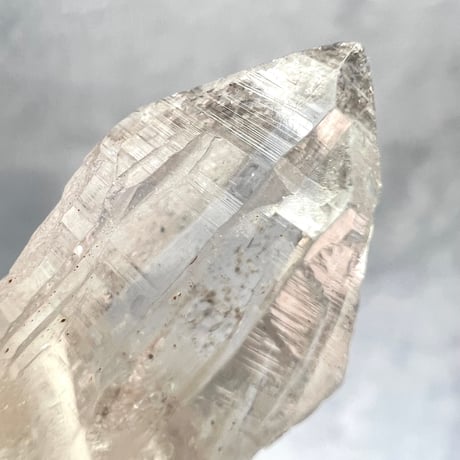 【カイラス産】天然ヒマラヤ水晶革紐付きペンダント⑨/Kailash Himalayan Quartz Pendant