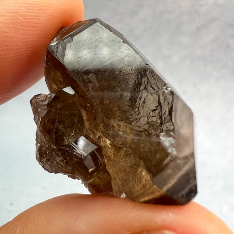 【ガウリシャンカール産】天然ヒマラヤスモーキークォーツ/GauriShankar Himalayan Smoky Quartz