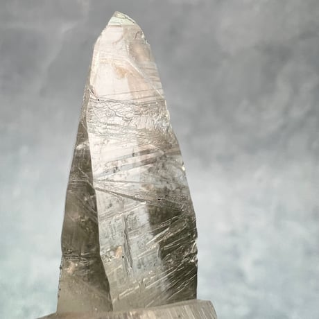 【ガネッシュヒマール産】クローライトイン天然ヒマラヤ水晶/GaneshHimal Chlorite&Albite in Himalayan Quartz