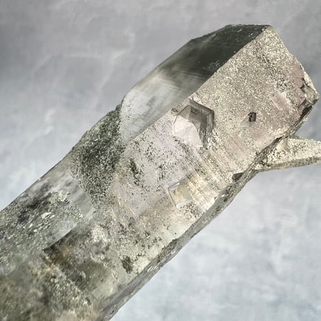 【ガネッシュヒマール産】クローライトイン天然ヒマラヤ水晶/GaneshHimal Chlorite in Himalayan Quartz