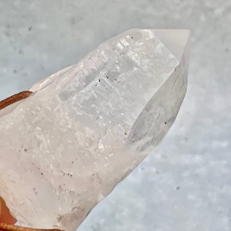 【カイラス産】天然ヒマラヤ水晶革紐付きペンダント③/Kailash Himalayan Quartz Pendant