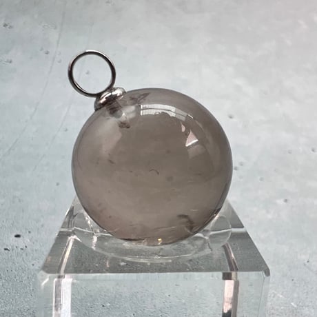 【ガウリシャンカール産】天然ヒマラヤスモーキークォーツスフィアペンダントトップ②/GauriShankar Himalayan Smoky Quartz Sphere Pendant Top