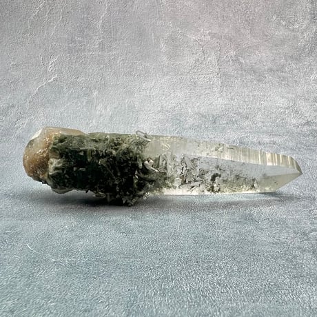 【ガネッシュヒマール産】クローライト&アクチノライトイン天然ヒマラヤ水晶/Ganesh Himal Chlorite&Actinorite in Himalayan Quartz