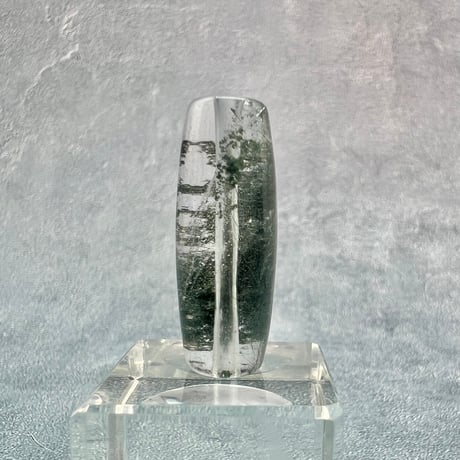【ガネッシュヒマール産】クローライト&アクチノライトイン天然ヒマラヤ水晶 樽型ビーズ④/Ganesh Himal Chlorite&Actinorite in Quartz barrel beads
