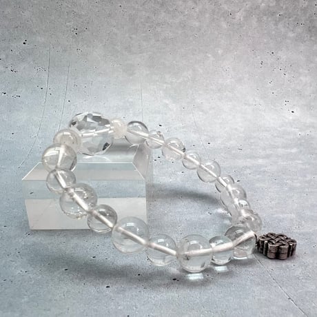 【デザインブレスレット】カイラス産×アンナプルナ産天然ヒマラヤ水晶+シルバーチャーム/Kailash×Annapurna Himalayan Quartz×Silver charm