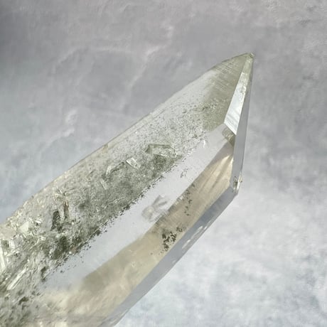 【ガネッシュヒマール産】クローライト&アクチノライトイン天然ヒマラヤ水晶/Ganesh Himal Chlorite&Actinorite in Himalayan Quartz