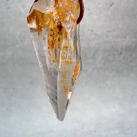 【ガネッシュヒマール産】リモナイトイン天然ヒマラヤ水晶革紐付きペンダント②/GaneshHimal Limonite in Natural Pendant