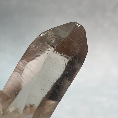 【ガウリシャンカール産】天然ヒマラヤスモーキークォーツ革紐ペンダント⑦/GauriShankar Himalayan Smoky Quartz Pendant