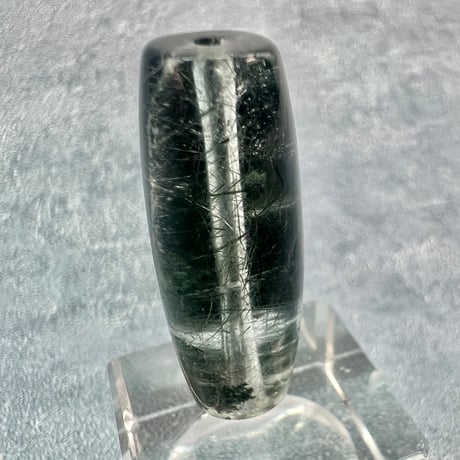 【ガネッシュヒマール産】クローライト&アクチノライトイン天然ヒマラヤ水晶樽型ビーズ③/Ganesh Himal Chlorite&Actinorite in Quartz barrel beads