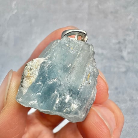 ネパール🇳🇵サンクワサバ産【ヒマラヤアクアマリン】ペンダントトップ/Nepal Sankhuwasabha Himalayan Aquamarine Pendant Top