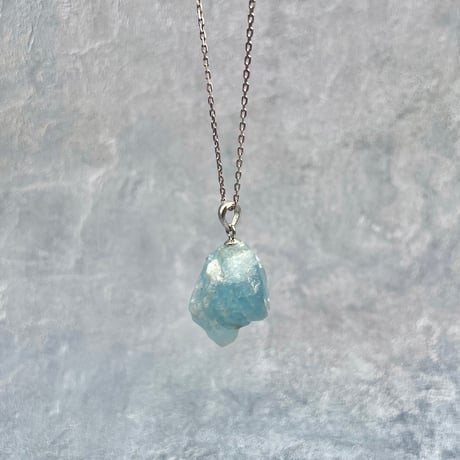 ネパール🇳🇵サンクワサバ産【ヒマラヤアクアマリン】ペンダントトップ/Nepal Sankhuwasabha Himalayan Aquamarine Pendant Top