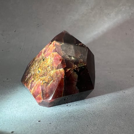 ネパール産【天然ヒマラヤ ガーネット】(フリーカット)③/Nepal🇳🇵Himalayan Garnet