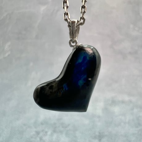 フィンランド産【スペクトロライト】ハートペンダントトップ②/Finland【Spectrolite】Heart Pendant Top