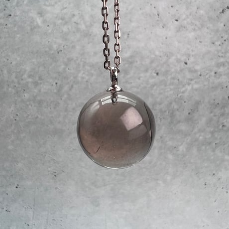 【ガウリシャンカール産】天然ヒマラヤスモーキークォーツスフィアペンダントトップ①/GauriShankar Himalayan Smoky Quartz Sphere Pendant Top