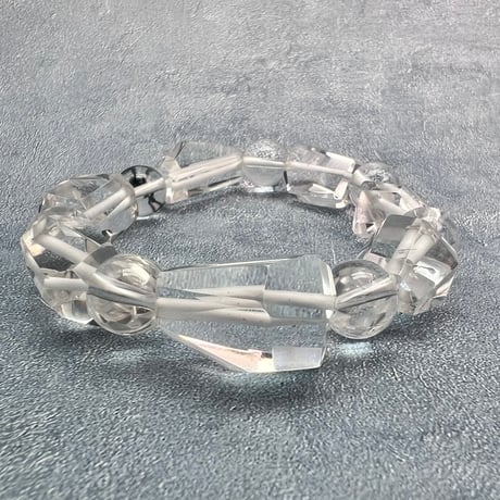 【カイラス産】"手磨き"天然ヒマラヤ水晶デザインブレスレット/Kailash Himalayan Quartz Design Bracelet