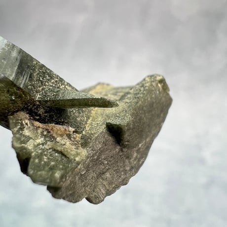 【ガネッシュヒマール産】クローライトイン天然ヒマラヤ水晶/GaneshHimal Chlorite&Albite in Himalayan Quartz