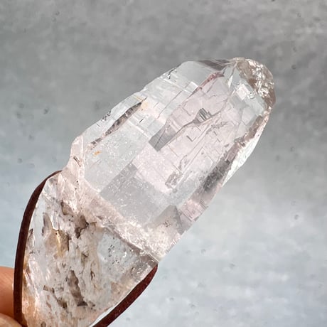 【ガネッシュヒマール産】天然ヒマラヤ水晶革紐付きペンダント③/GaneshHimal Limonite in Natural Pendant