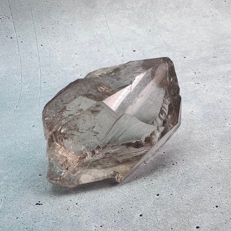 【ガウリシャンカール産】天然ヒマラヤスモーキークォーツ/GauriShankar Himalayan Smoky Quartz