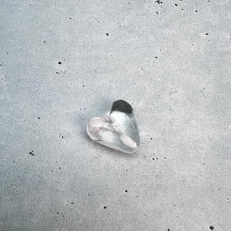【ガネッシュヒマール産】天然ヒマラヤ水晶"手磨き加工"ハートビーズ③/Ganesh Himal Himalayan Quartz Heart Beads