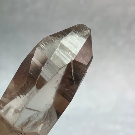 【ガウリシャンカール産】天然ヒマラヤスモーキークォーツ革紐ペンダント⑦/GauriShankar Himalayan Smoky Quartz Pendant