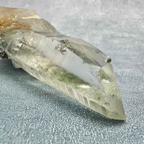 【ガネッシュヒマール産】クローライト&アクチノライトイン天然ヒマラヤ水晶/Ganesh Himal Chlorite&Actinorite in Himalayan Quartz