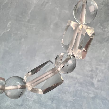 【カイラス産】"手磨き"天然ヒマラヤ水晶デザインブレスレット/Kailash Himalayan Quartz Design Bracelet