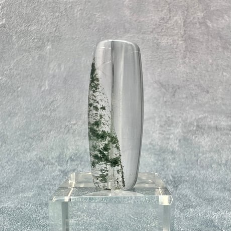 【ガネッシュヒマール産】クローライトイン天然ヒマラヤ水晶 樽型ビーズ①/Ganesh Himal Chlorite in Himalayan Quartz barrel beads