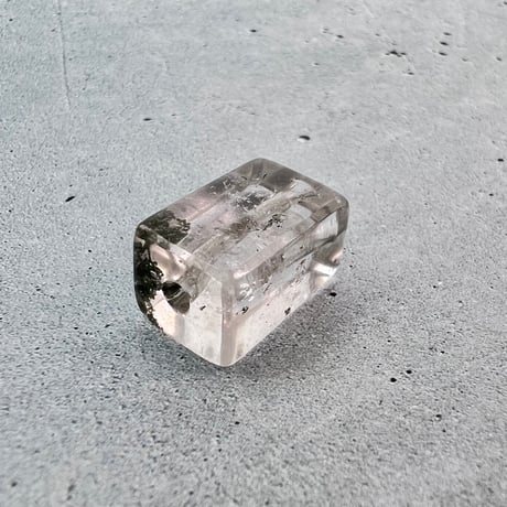 【ガネッシュヒマール産】天然ヒマラヤ水晶"手磨き加工"スクエアビーズ⑨/Ganesh Himal  Himalayan Quartz Square Beads