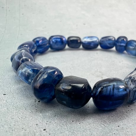 【ネパール🇳🇵カイヤナイト】ブレスレット/Nepal Kyanite Design Bracelet