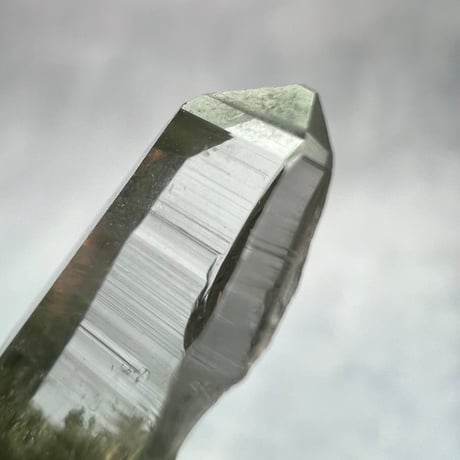 【ガネッシュヒマール産】クローライトイン天然ヒマラヤ水晶/GaneshHimal Chlorite&Albite in Himalayan Quartz