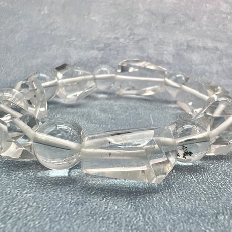 【カイラス産】"手磨き"天然ヒマラヤ水晶デザインブレスレット/Kailash Himalayan Quartz Design Bracelet