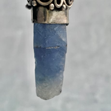 ネパール🇳🇵サンクワサバ産【天然ヒマラヤサファイア】ペンダントトップ/Nepal Sankhuwasabha Himalayan Sapphire Pendant Top