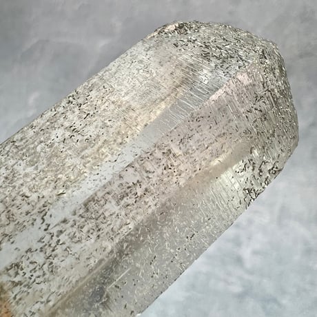 【ガネッシュヒマール産】クローライト イン ヒマラヤ水晶/GaneshHimal Chlorite&Albite in Himalayan Quartz
