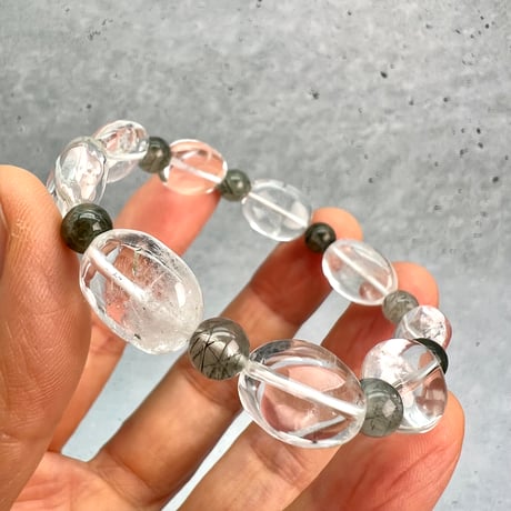 【デザインブレスレット】カイラス産オーバルビーズ×ガネッシュヒマール産アクチノライトインヒマラヤ水晶/Kailash×Ganesh Himal Actinolite