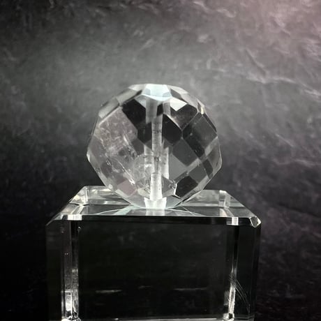 【カイラス産】天然ヒマラヤ水晶多面カットラウンドビーズ①/Kailash Himalayan Quartz Multi Cut Round Beads