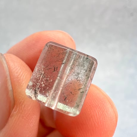 【ガネッシュヒマール産】天然ヒマラヤ水晶"手磨き加工"スクエアビーズ⑭/Ganesh Himal  Himalayan Quartz Square Beads