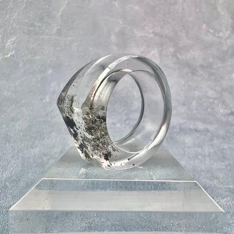 【ガネッシュヒマール産】天然ヒマラヤ水晶リング(17号)/Ganesh Himal Himalayan Solid Quartz Ring