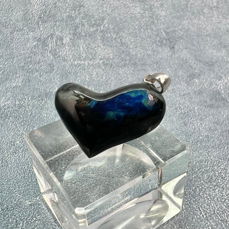 フィンランド産【スペクトロライト】ハートペンダントトップ②/Finland【Spectrolite】Heart Pendant Top
