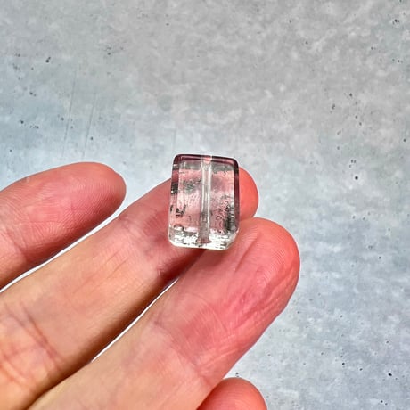 【ガネッシュヒマール産】天然ヒマラヤ水晶"手磨き加工"スクエアビーズ⑧/Ganesh Himal  Himalayan Quartz Square Beads