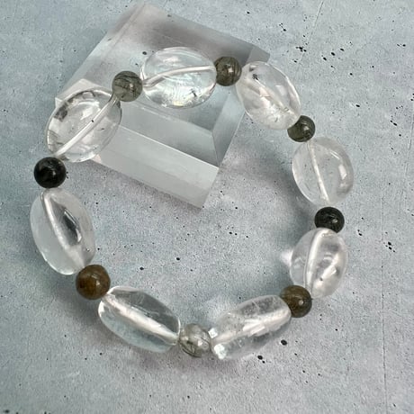 【デザインブレスレット】カイラス産オーバルビーズ×ガネッシュヒマール産アクチノライトインヒマラヤ水晶/Kailash×Ganesh Himal Actinolite