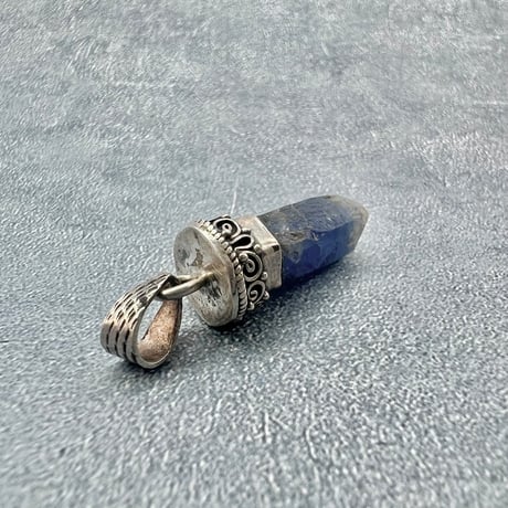 ネパール🇳🇵サンクワサバ産【天然ヒマラヤサファイア】ペンダントトップ/Nepal Sankhuwasabha Himalayan Sapphire Pendant Top