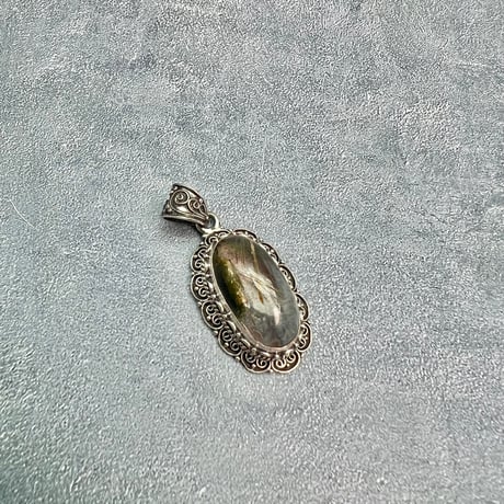 【ガネッシュヒマール産】クローライト&アクチノライトイン天然ヒマラヤ水晶シルバー925ペンダントトップ/Ganesh Himal Chlorite&Actinorite in Pendant Top