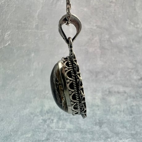 【ガネッシュヒマール産】バイトタイト&クローライトイン天然ヒマラヤ水晶シルバー925ペンダントトップ/Ganesh Himal Botite&Chlorite in  Pendant Top