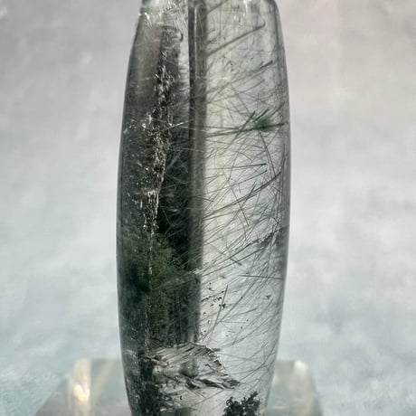 【ガネッシュヒマール産】クローライト&アクチノライトイン天然ヒマラヤ水晶樽型ビーズ③/Ganesh Himal Chlorite&Actinorite in Quartz barrel beads